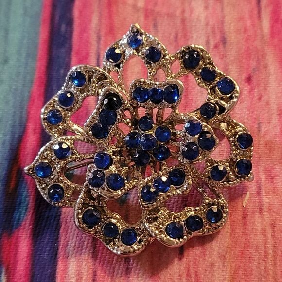 💍Brooch Silvertone with Blue Stones Vintage - Picture 1 of 3